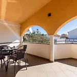 With Parking Space - 24173 Apartman *