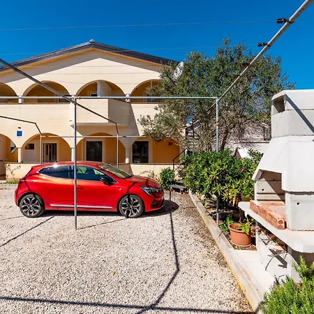 Apartmán With Parking Space - 24173 *