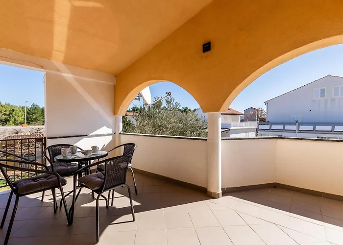 With Parking Space - 24173 Apartman *