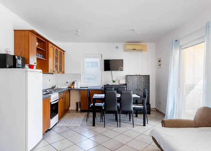 Apartment With Parking Space - 24173